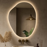 Keonjinn Asymmetrischer beleuchteter Badezimmerspiegel mit Lichtern, LED-Spiegel in unregelmäßiger Form mit gehärtetem HD-Glas, UL-gelisteter LED-Treiber, 3 Farbtemperaturen, dimmbar, Memory-Funktion, sichere Entnebelung